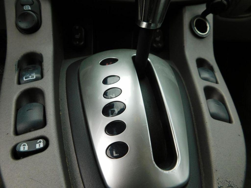 used 2005 Saturn Vue car, priced at $5,388