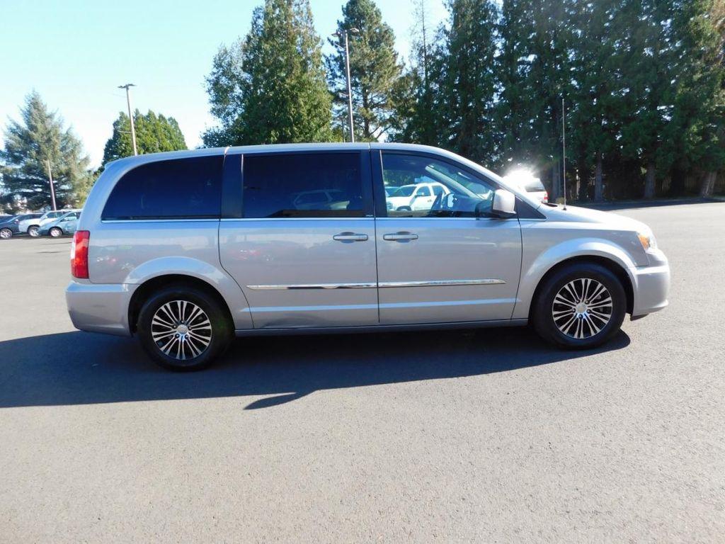 used 2014 Chrysler Town & Country car, priced at $11,988