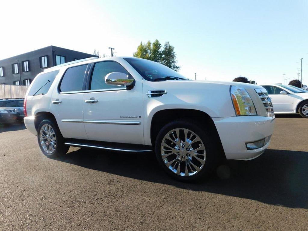 used 2007 Cadillac Escalade car, priced at $13,488