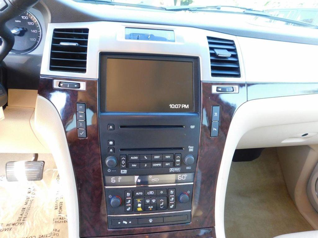 used 2007 Cadillac Escalade car, priced at $13,288