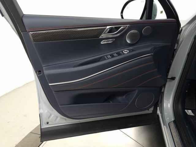 new 2026 Genesis GV80 Coupe car