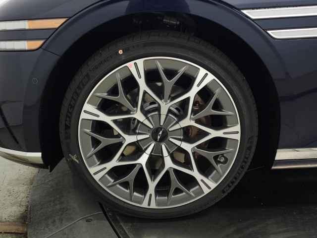 new 2026 Genesis G90 car