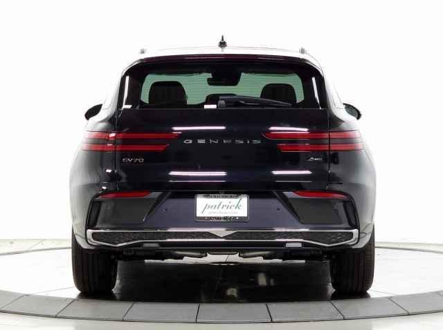 new 2026 Genesis GV70 car