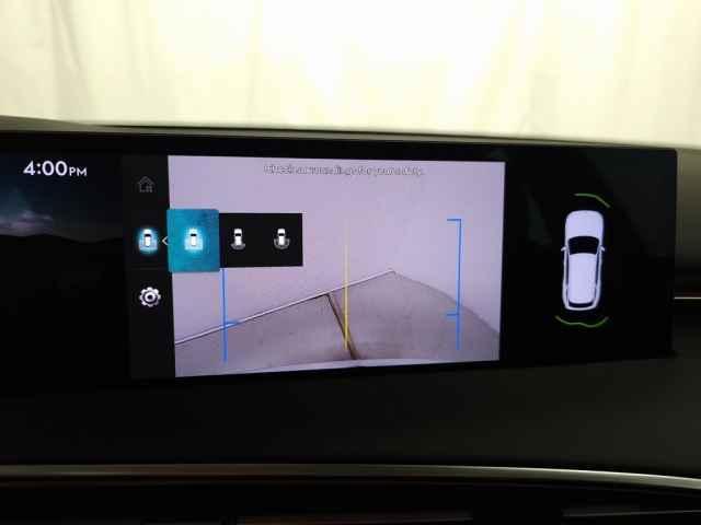 new 2026 Genesis GV70 car