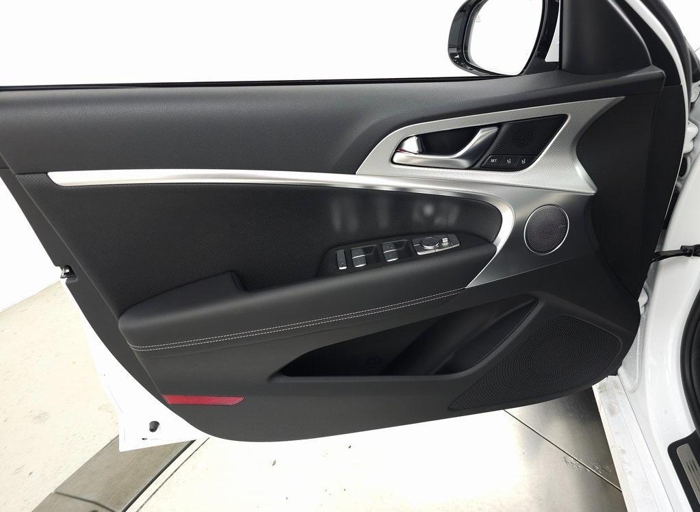 new 2026 Genesis G70 car