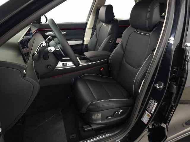 new 2026 Genesis GV70 car