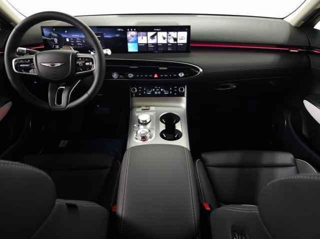 new 2026 Genesis GV70 car