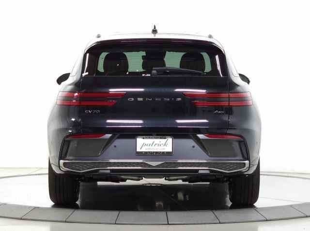 new 2026 Genesis GV70 car