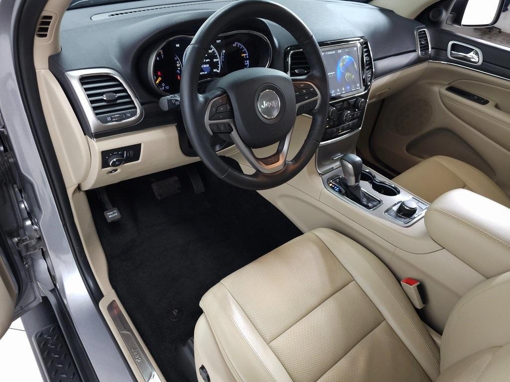 used 2021 Jeep Grand Cherokee car, priced at $38,880
