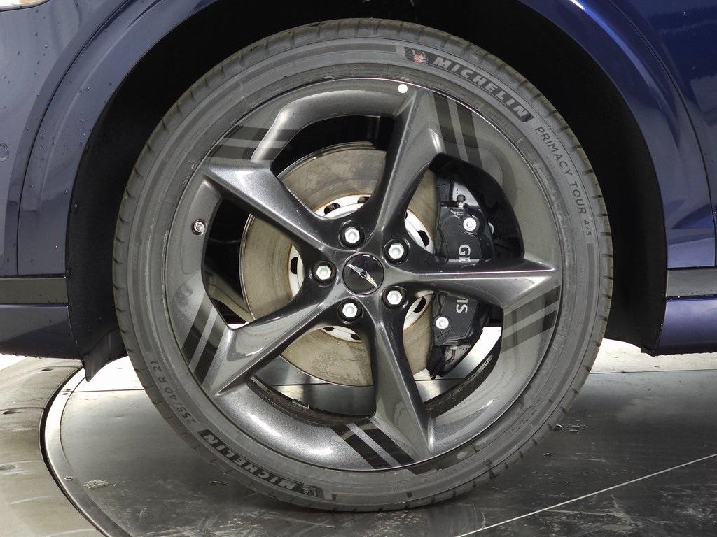 new 2026 Genesis GV70 car