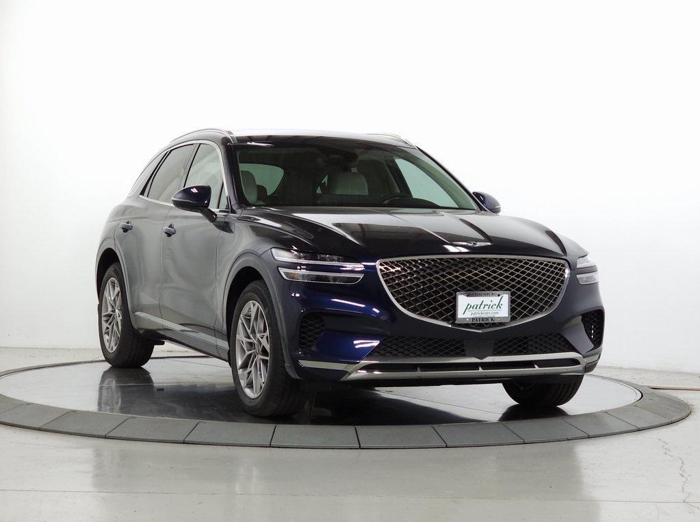 new 2025 Genesis GV70 car, priced at $48,639