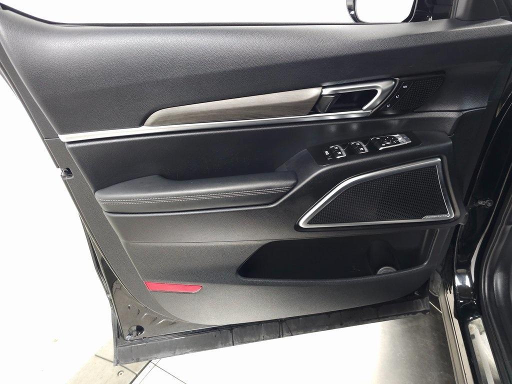 used 2023 Kia Telluride car, priced at $39,910