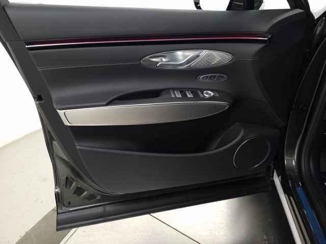 new 2026 Genesis GV70 car
