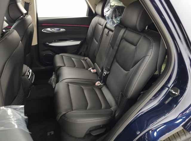 new 2026 Genesis GV70 car