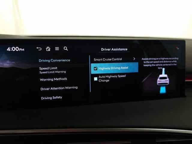 new 2026 Genesis GV70 car