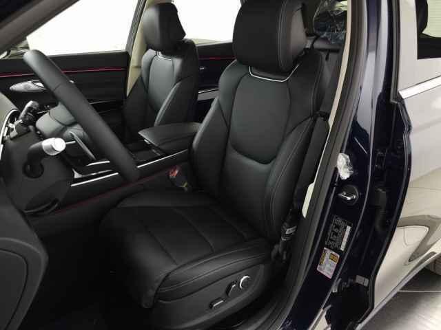 new 2026 Genesis GV70 car
