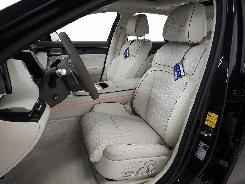 new 2025 Genesis G90 car, priced at $102,245