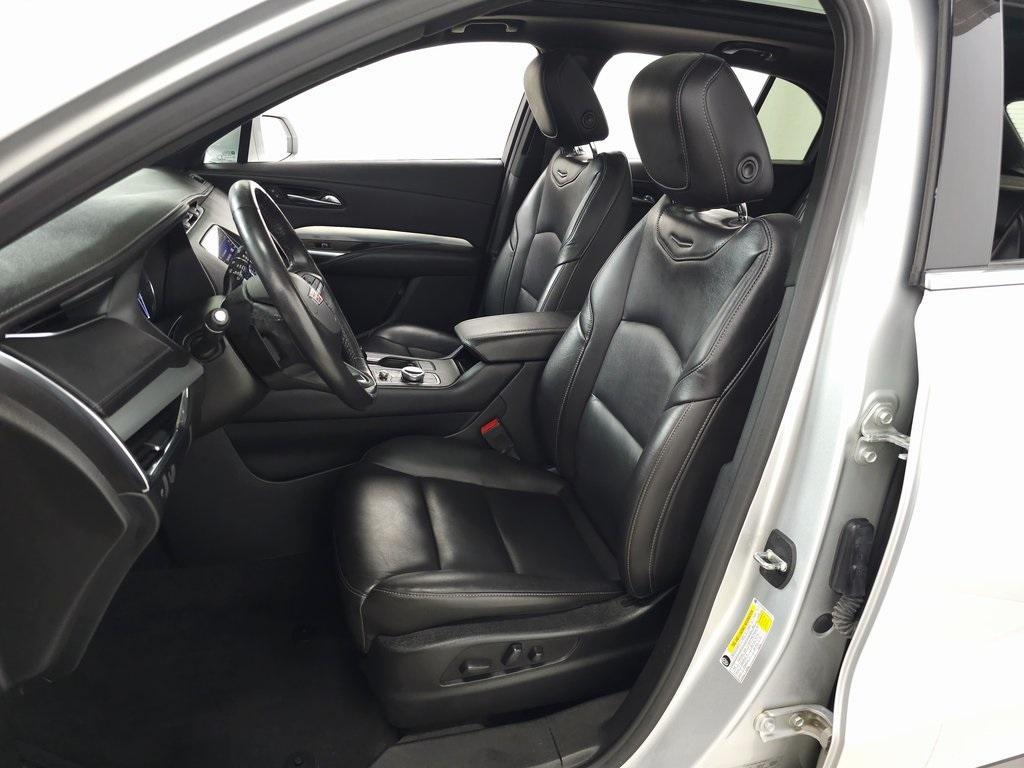 used 2020 Cadillac XT4 car, priced at $25,900