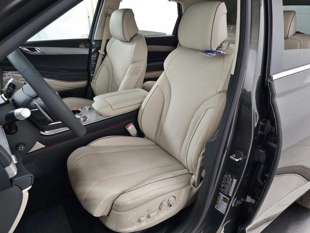 new 2025 Genesis GV80 car, priced at $73,839
