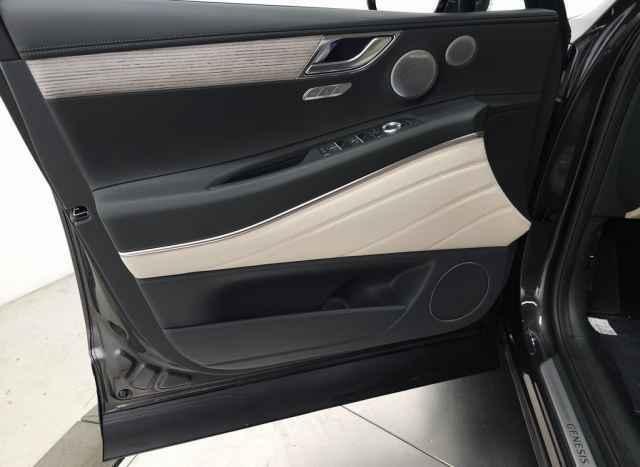 new 2025 Genesis GV80 car, priced at $73,600