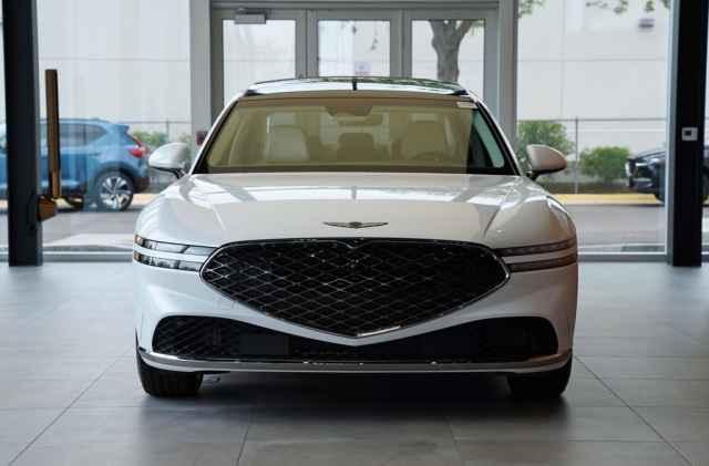 new 2025 Genesis G90 car, priced at $102,245