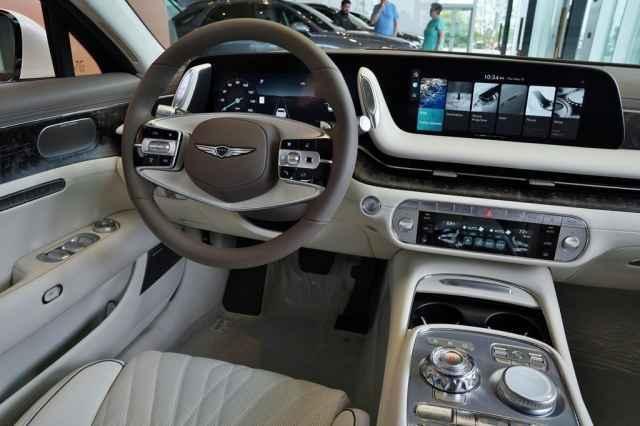 new 2025 Genesis G90 car, priced at $102,245