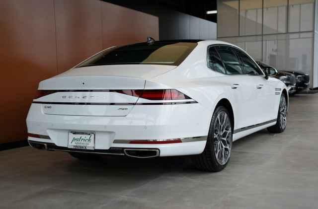 new 2025 Genesis G90 car, priced at $102,245