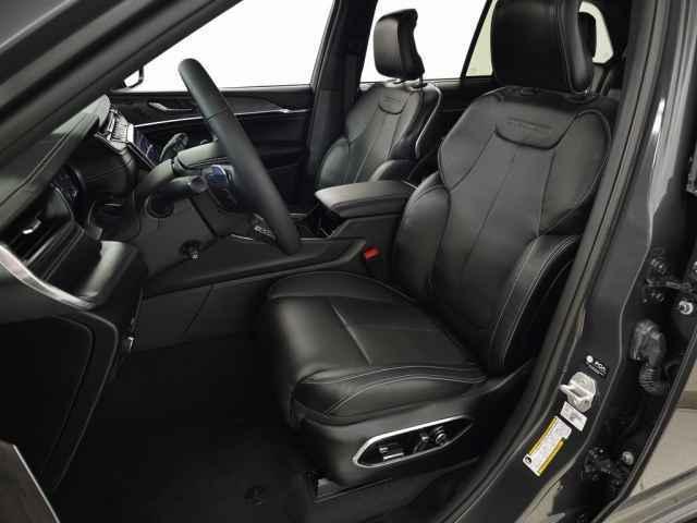 used 2024 Jeep Grand Cherokee car, priced at $48,976