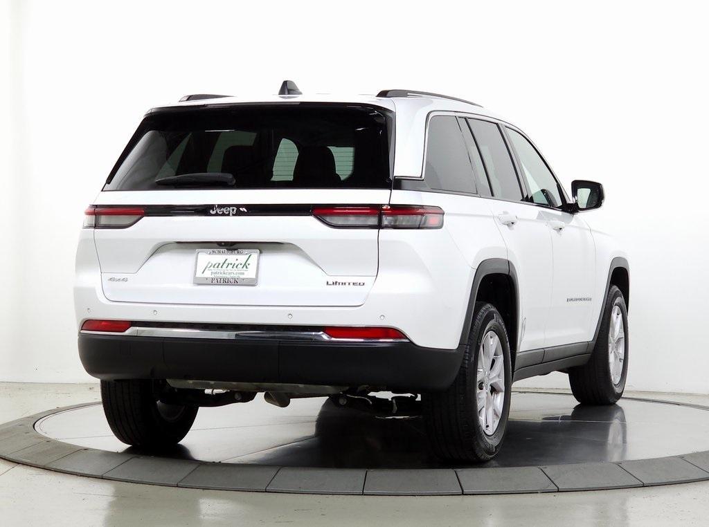 used 2022 Jeep Grand Cherokee car, priced at $32,670