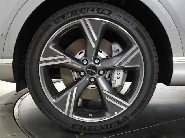 new 2025 Genesis GV80 car, priced at $83,189