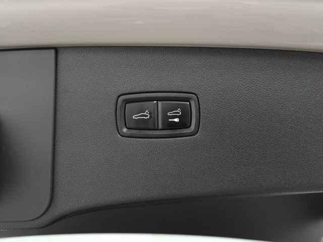 used 2022 Porsche Cayenne car, priced at $60,650