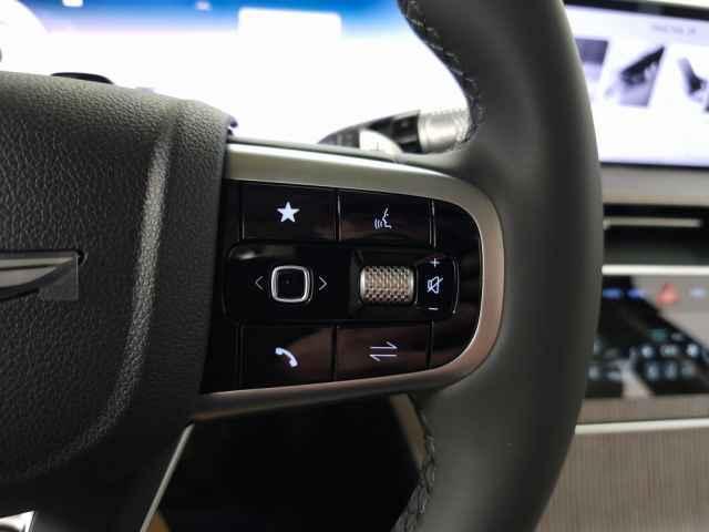 new 2025 Genesis GV80 car, priced at $68,989