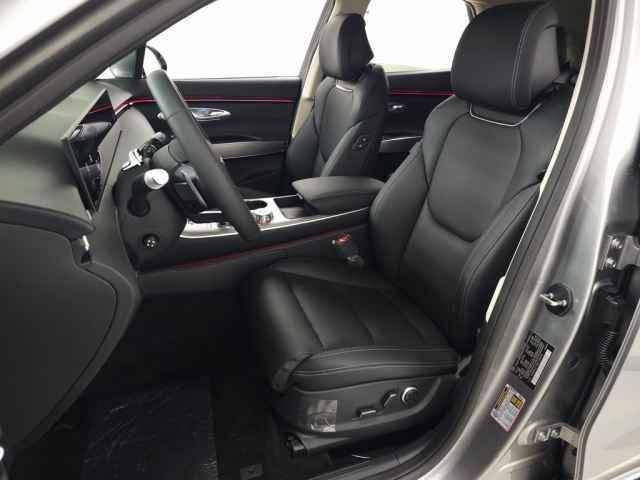 new 2026 Genesis GV70 car