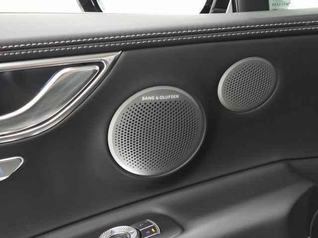 new 2025 Genesis GV80 car, priced at $76,275
