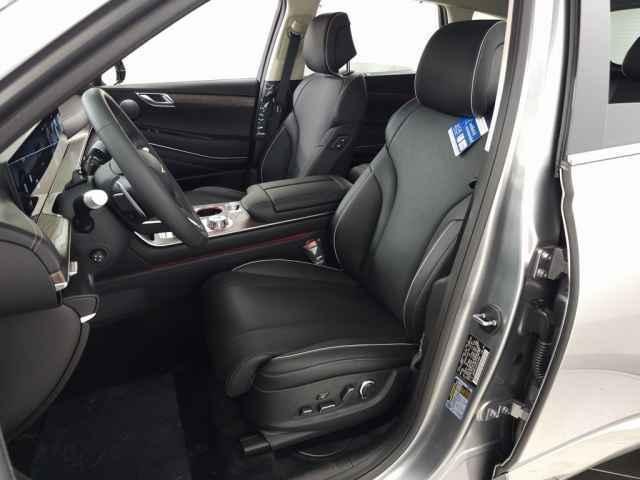 new 2025 Genesis GV80 car, priced at $76,275