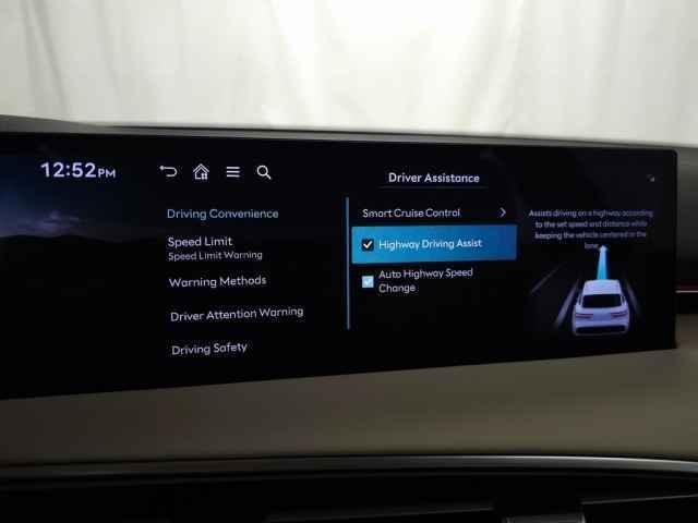 new 2026 Genesis GV70 car