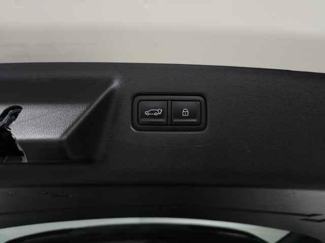 used 2025 Hyundai Santa Fe car, priced at $37,960