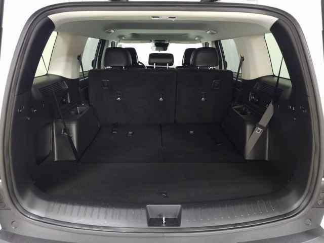 used 2025 Hyundai Santa Fe car, priced at $37,960