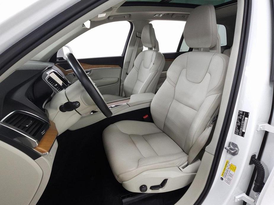 used 2022 Volvo XC90 car, priced at $39,876