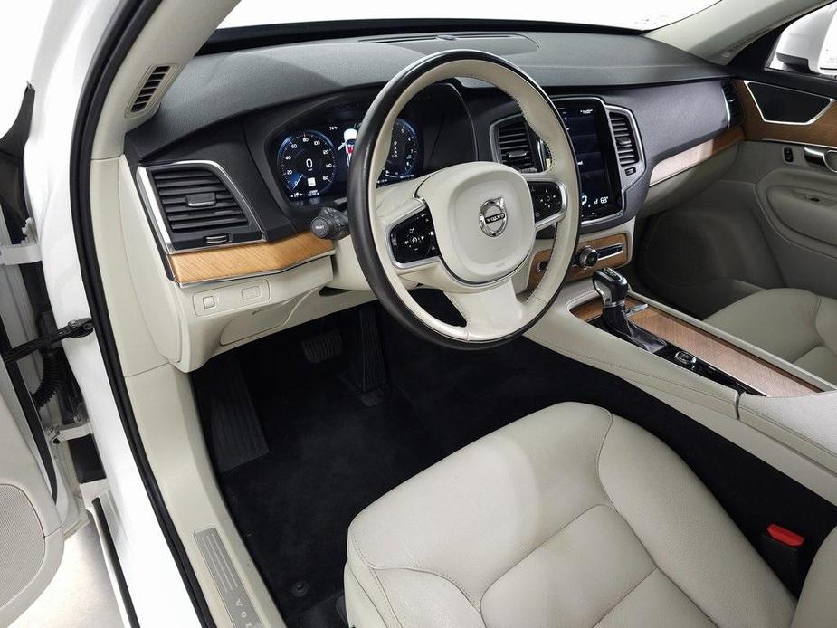 used 2022 Volvo XC90 car, priced at $39,876