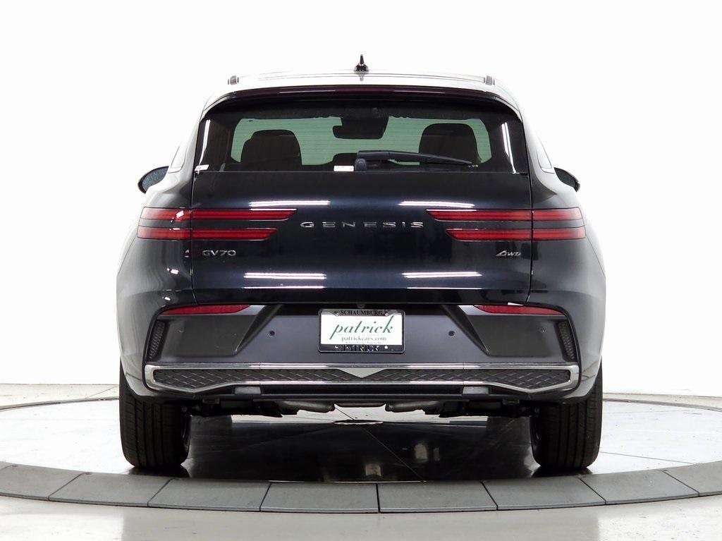 new 2026 Genesis GV70 car
