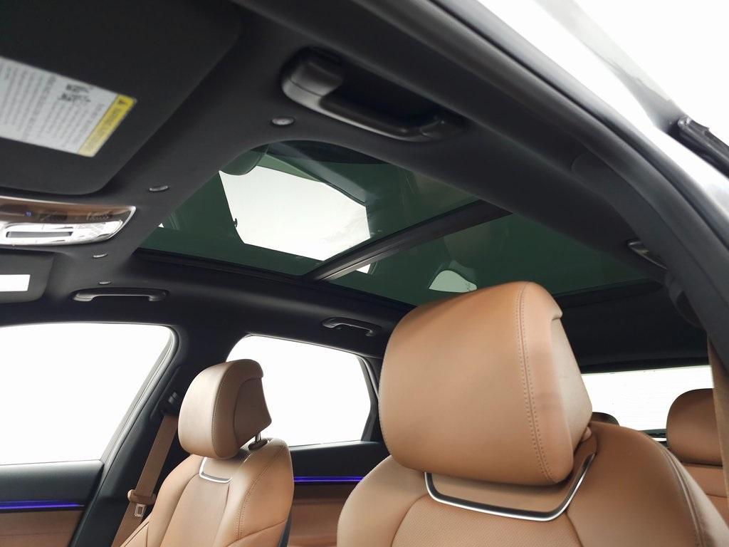 new 2026 Genesis GV70 car