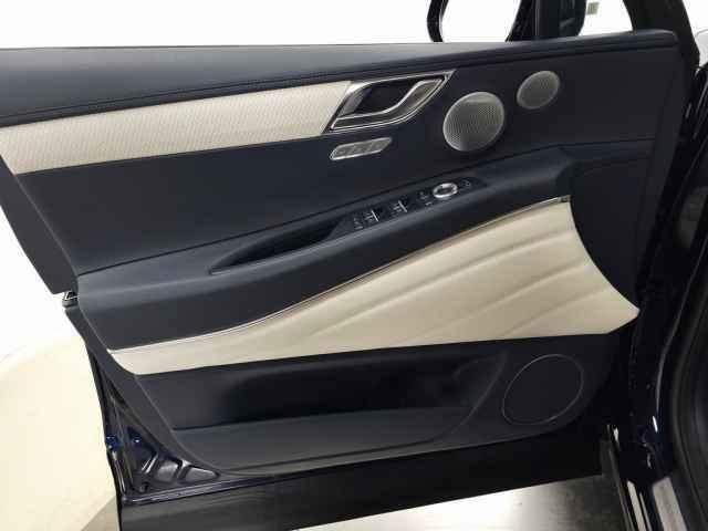 new 2025 Genesis GV80 car, priced at $82,975