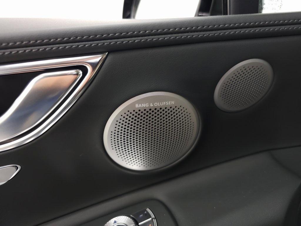 new 2025 Genesis GV80 car, priced at $69,370