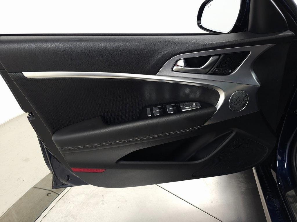 used 2021 Genesis G70 car, priced at $23,700