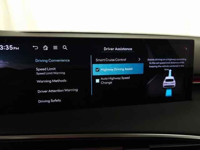 new 2026 Genesis GV70 car