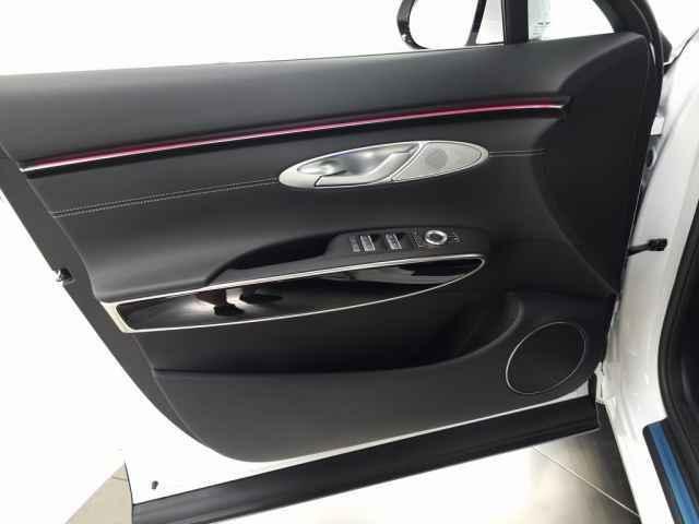 new 2026 Genesis GV70 car