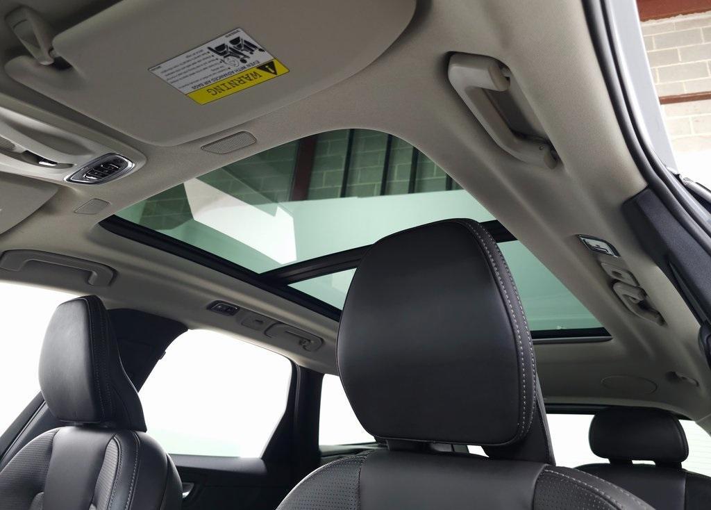 used 2021 Volvo XC60 car, priced at $29,560