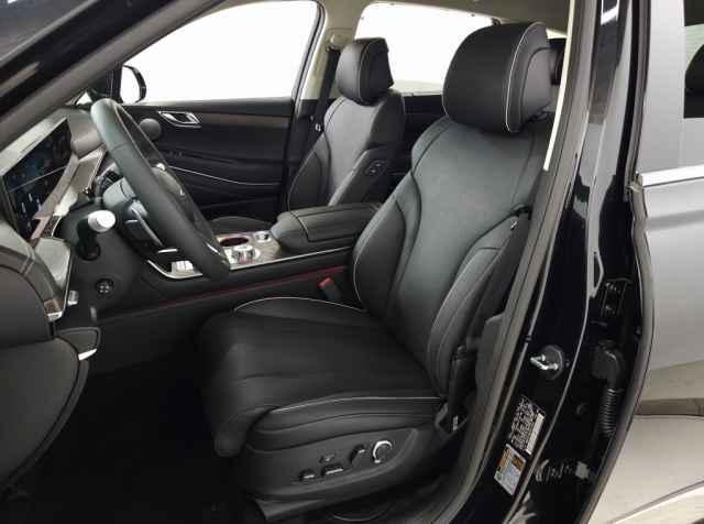 new 2025 Genesis GV80 car, priced at $74,254