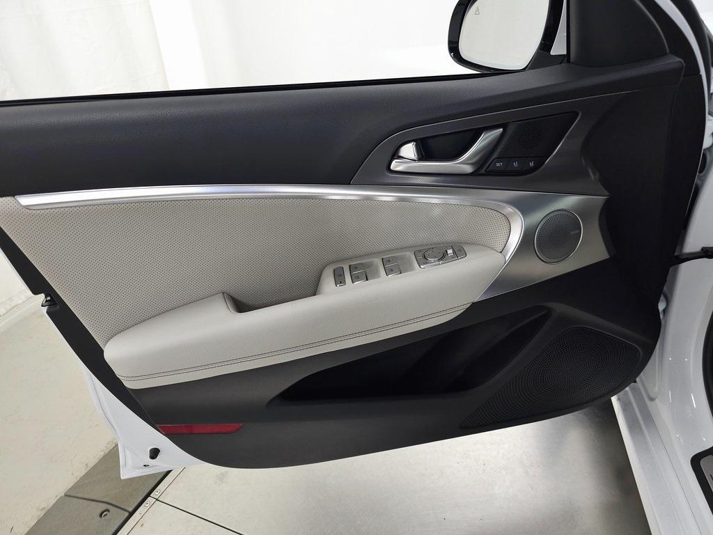 new 2026 Genesis G70 car